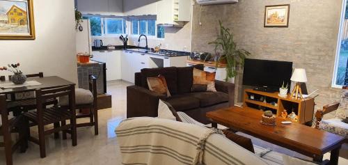 Punta Colorada House | Casa en Punta Colorada con gran fondo y fogón