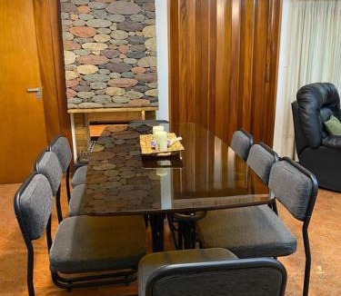 San Juan House | Casa Grande con estacionamiento