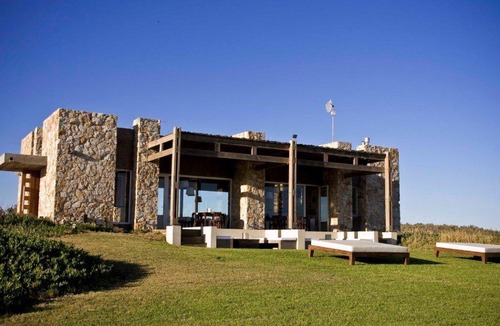 Quequen House | CASA HORTENSIAS
