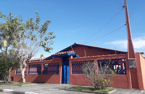 Indaia House | Casa Indaiá BnB - casa compartilhada