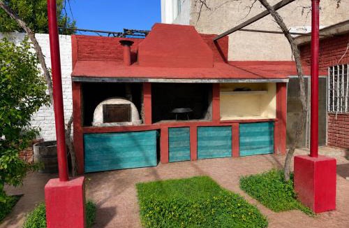 Godoy Cruz House | Casa Jade hogar familiar con jardín y parrilla
