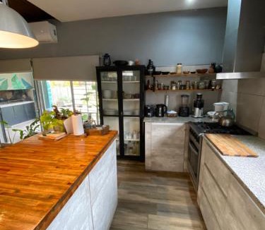 Roldan House | Casa Los Nogales