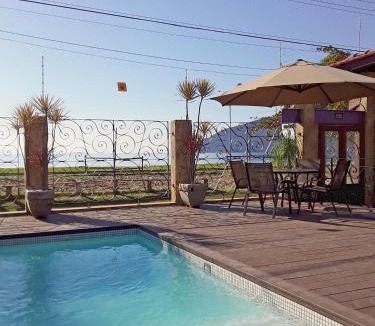 Jardim Itagua House | Casa Melville Hospedagem - Sua Casa de Alto Padrão no Coração de Ubatuba!