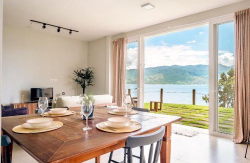 Prainha House | Casa na costeira com vista para o mar
