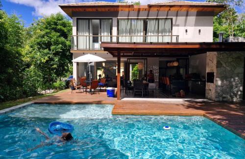 Itacimirim House | Casa na Reserva Sapiranga, Praia do Forte