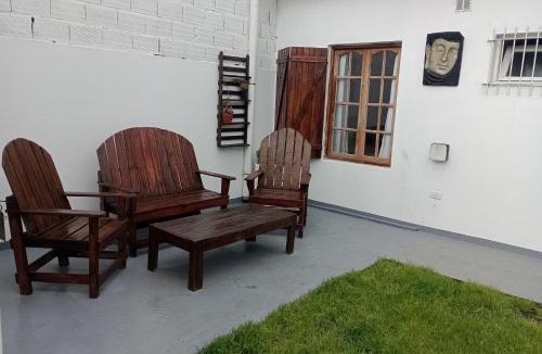 Las Colinas de Peralta Ramos House | Casa parrilla patio estacionamiento