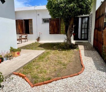 Las Colinas de Peralta Ramos House | Casa parrilla patio estacionamiento