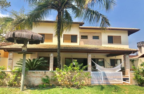 Guaeca House | Casa particular na praia de Guaecá