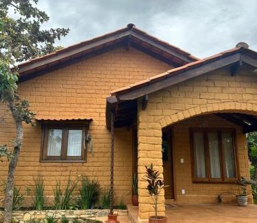 Alexania House | Casa Pequi