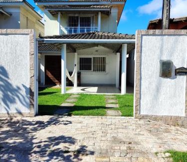 Niteroi House | Casa Piscina em Condomínio 5min Praia ITACOATIARA.
