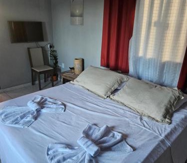 Arraial d'Ajuda Apartment | Casa Privativa em Arraial d'Ajuda - 1 Quarto com 2 camas, Cozinha e Banheiro - 10 Minutos do Centro - Sem Estacionamento