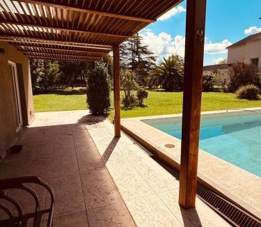 Pampas House | Casa quinta con pileta zona polo club y autodromo RIO IV
