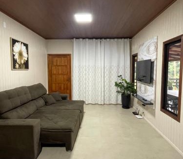 Arvoredo House | Casa Raízes do Arvoredo