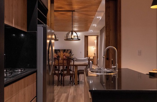 Chacras de Coria House | Casa Reserva: Designer Home, Jacuzzi & outdoor Fire Pit in Chacras de Coria