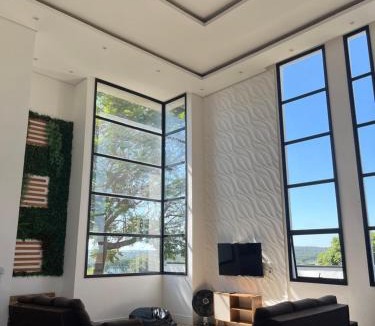 Itai House | Casa Riviera de Santa cristina 2