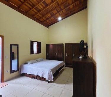 Nogueira House | Casa Temporada - Centro Guararema SP