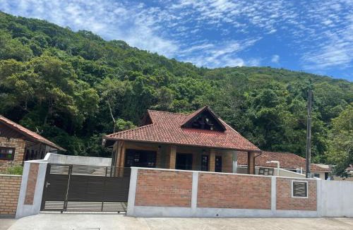 Governador Celso Ramos House | Casa Tijolinho a Vista - 150 mt praia