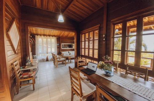 Praia da Enseada House | Casa Ubatuba Vista para o Mar