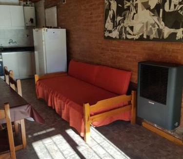 Chivilcoy House | Casaquinta con Parrilla, Estacionamiento y Pileta