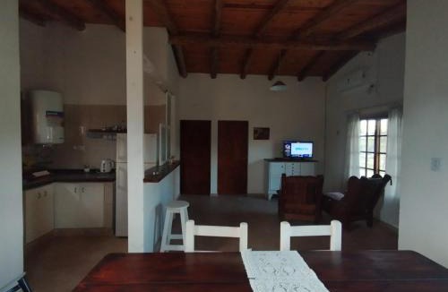 Huerta Grande House | Casas HG-Pileta climatizada en predio cercano-Desayuno seco