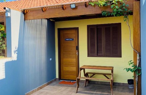 Boraceia House | Casinhas Terõ - Chalé 05 suíte