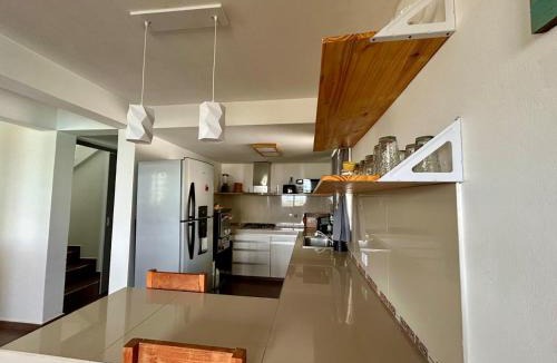 Comuna Estancia Vieja House | Casita verde