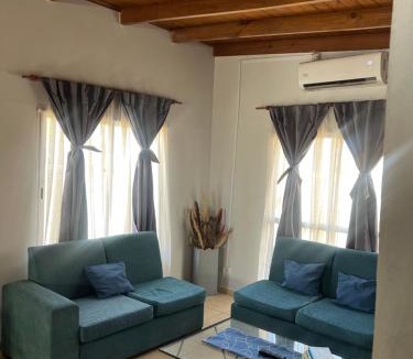 Plottier House | Casita en plottier