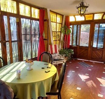 Rosario House | Casona LA FLORIDA con parque y pileta, a una cuadra del río
