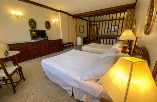 Catedral Hotel | Central Family Stay | Spacious Rooms w/Pool & Gym Access | Local Attractions