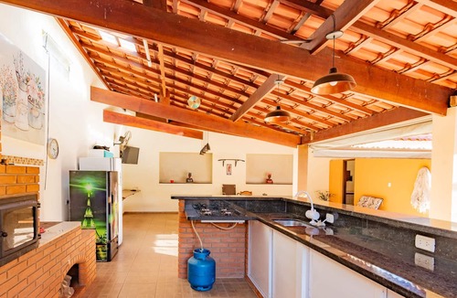 Sao Pedro House | Chácara em São Pedro com Piscina e Churrasqueira