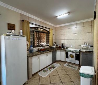 Primeiro de Maio House | Chácara Girassol Primeiro de Maio