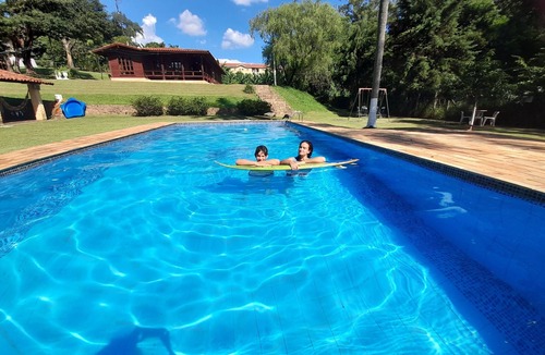 Medeiros House | Chácara J. Thompson -Medeiros Jundiai Rentals for parties and weekends