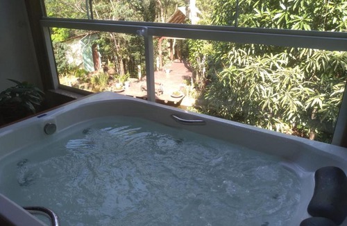 Domingos Martins Ski Chalet | Chalé com hidromassagem e vista para o lago há 1,5km do centro de Domingos Martins