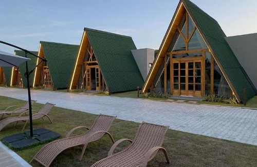 Bela Vista Ski Chalet | Chalé moderno e aconchegante em Itacimirim 02