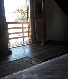 Jardim Nova Suica Ski Chalet | Chalé para casal com lareira
