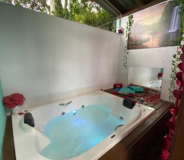 Saco dos Limoes Ski Chalet | Chalé Premium com jacuzzi privativa Florianópolis