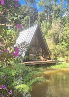 Vitor Hugo Ski Chalet | Chalé Suíço com Jacuzzi