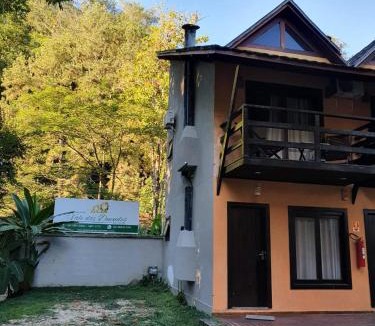 Penedo Apartment | Chale Penedo no Centro com Piscina,Hidro e Sauna !