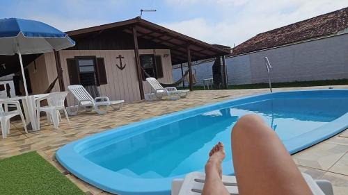Balneario Praia do Leste Ski Chalet | Chalet beach house with pool and wifi