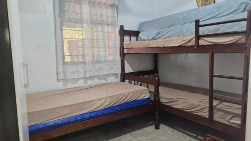 Balneario Praia do Leste Ski Chalet | Chalet beach house with pool and wifi