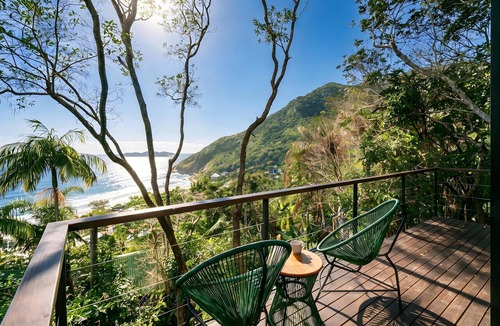 Florianopolis Cabin | Chalet with ocean view and hot tub, Florianópolis, SC.