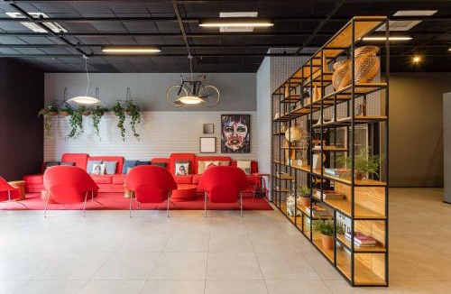 Alphaville Industrial Apartment | Charlie Alphaville