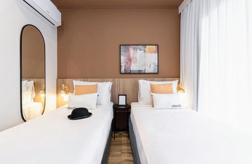 Pinheiros Apartment | Charlie HS Studios Pinheiros - Soft Opening