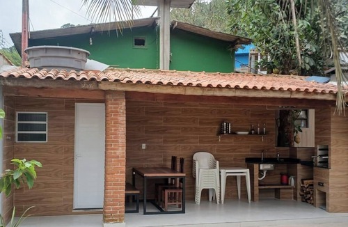 Barra do Sahy House | Charming house between Sahy and Baleia, 350 m from the beach, Wi-Fi.