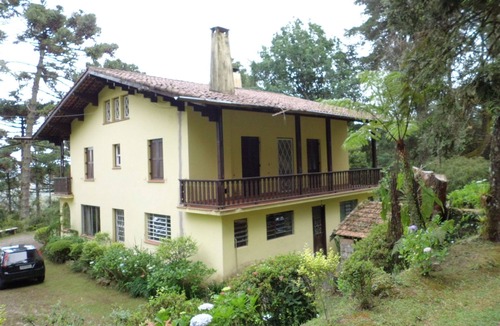 Campos do Jordao House | CHARMING SWISS HOUSE!