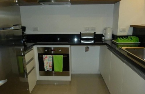 Aidy Grill Apartment | Chronos 304
