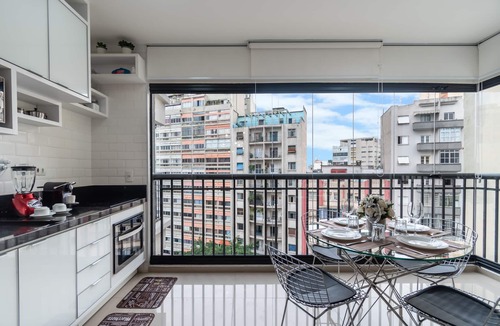 Republica Apartment | Class and Comfort in the center with 600MB Fiber Internet & Garage