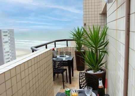 Maracana Apartment | Cobertura com Hidro pé na areia