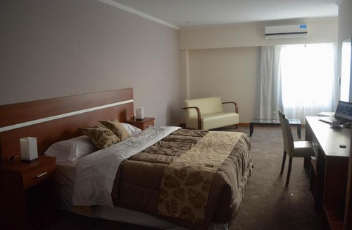 Colon Hotel | Colón Center
