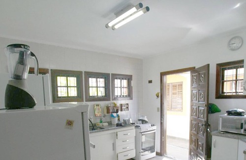 Juquehy House | COMFORTABLE AND EQUIPPED HOUSE NEAR THE CENTER AND THE BEACH - 4 BEDROOMS (2 SUITES)